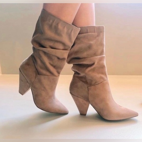 Rosa Boots - Picture 1 of 3